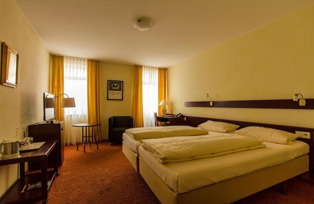 Stadt-Hotel Loerrach Gbr Exterior photo